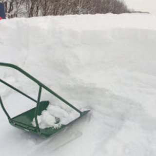 屋根の雪下ろしや除雪機での除雪作業は北海道の便利屋HOT伊藤にお...