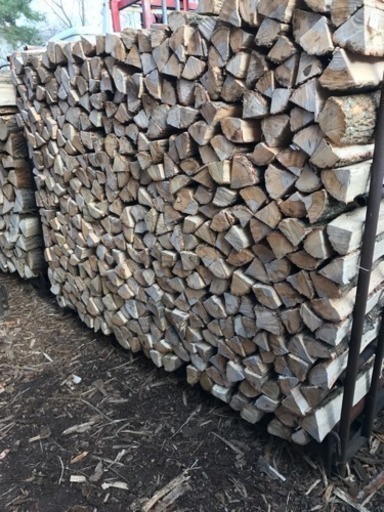薪(40cm) 切りたて、割たて