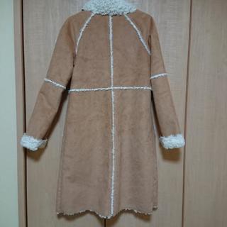 ほぼ未使用品！mirroringのコートの画像