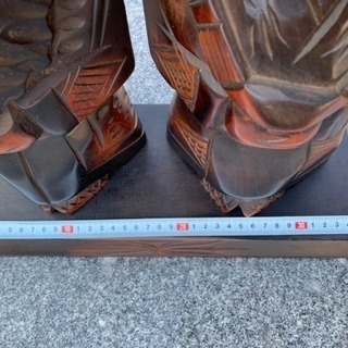 〔代理投稿〕彫り物 置物  木の画像