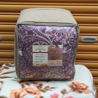 未開封　新品　新品コタツ布団付き　１０５×75センチ　　ですが・・・の画像