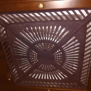 こたつ　茶色　楕円形の画像