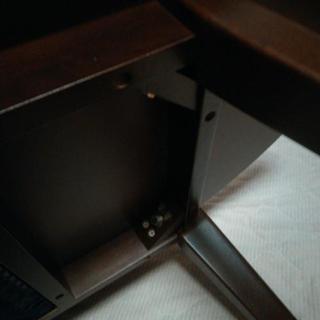 こたつ　茶色　楕円形の画像