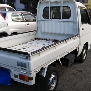  終了御礼  ダイハツハイゼット　軽トラ　車検付！　5速車　　　　　　　　　　　　　　　　ボロだけどまだまだ元気バイ！の画像