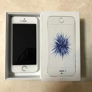 iPhone SE 32GB SIMフリーの画像