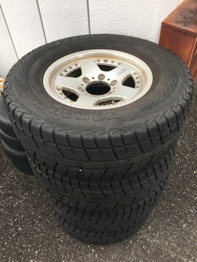 265/70R16 YOKOHAMAタイヤ スタッドレス