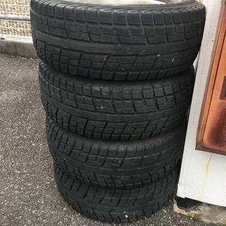 265/70R16 YOKOHAMAタイヤ スタッドレスの画像