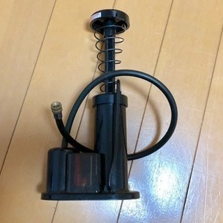 自転車の空気入れの画像