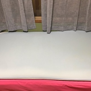 シングル脚付きマットレスの画像