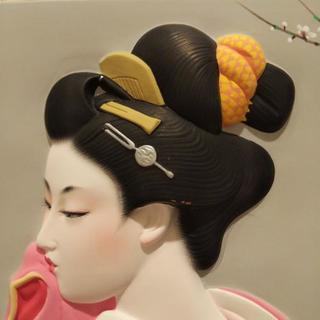 【お譲り先決定】博多人形 美人物 芸妓 レリーフの画像