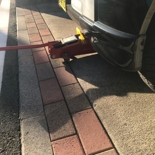出張タイヤ交換　早目の履き替えに − 埼玉県