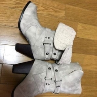 【値下げ中】未使用2WAYブーツの画像