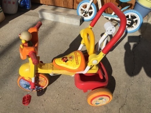 アンパンマン三輪車 折りたたみできます