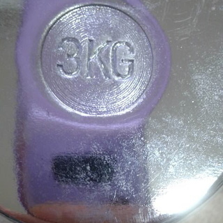 鉄アレイとハンドグリップの画像