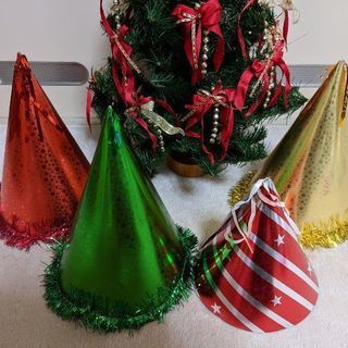 Ｄ：パーティ用三角帽。クリスマス、誕生日、各種イベントに。まとめ...