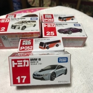 新品のミニカーセットの画像