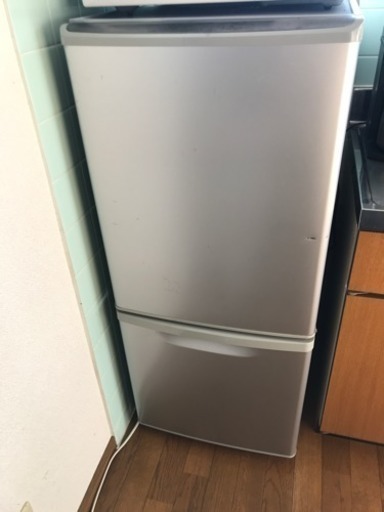 冷蔵庫譲ります。パナソニック製 2ドア冷蔵庫 NR-B141W