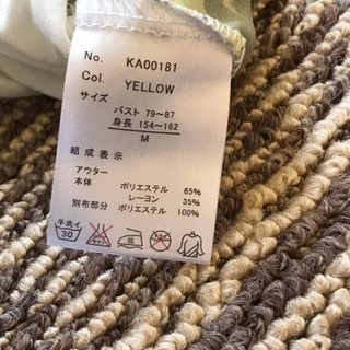 半袖 トップスの画像