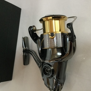 新品！シマノ ステラ3000hgm