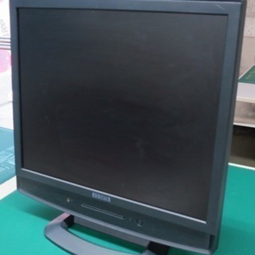 IO-DATAのPCモニター・ディスプレイ◎ 17インチのスクエアタイプ