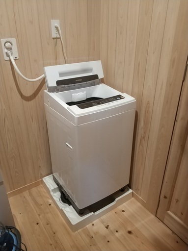 【超美品】アイリスオーヤマ IAW-T501　5kg