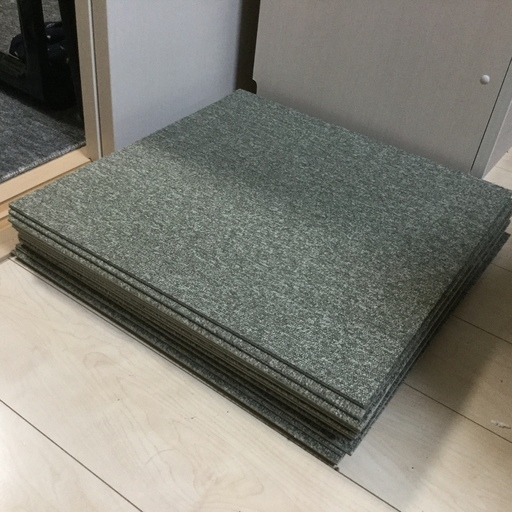 タイルカーペット グレー系