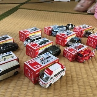 トミカ含むミニカーなど