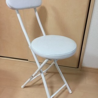 折りたたみパイプ椅子