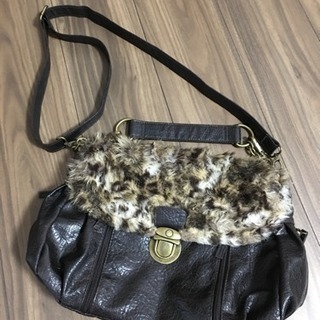 ショルダーバッグ