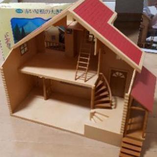 ★値下げしました★<中古>シルバニアファミリー赤い屋根の大きなお家★家具多数★八百屋★ICE★洋服の画像