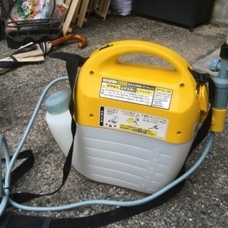 交渉中   電池式噴霧器と蓄圧式噴霧器のセット