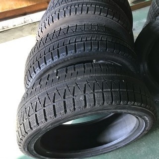 スタッドレスタイヤ   225/45R18