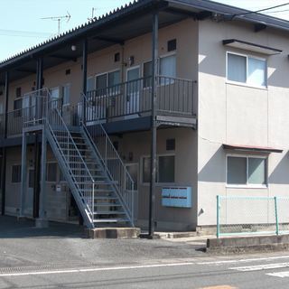 玉名郡長洲町宮野　アパート　月額賃料30,000　駐車場2,000
