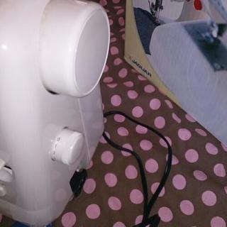 ジャガー製コンパクトミシンの画像