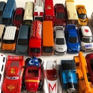 ☆取引完了☆トミカ54台の画像