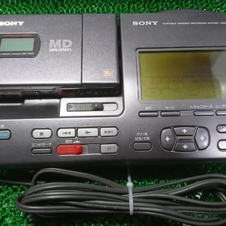 ＳＯＮＹの　ＭＤウオークマン　と　ＭＤステーション　　のセットです。