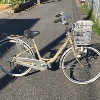 配達あり 松戸市 美品 中古自転車 クリーム色 3段ギア付き