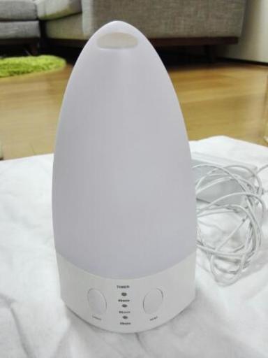 ミスト式アロマディフューザー　七色イルミネーション機能つき