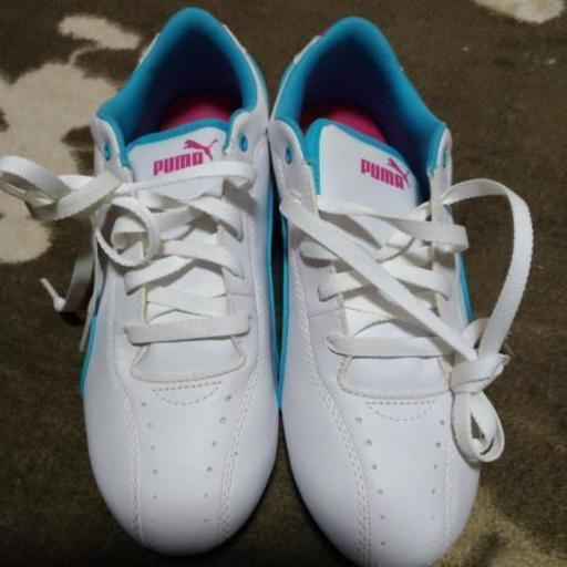 未使用品！PUMAのスニーカー　値下げ2000円→1000円
