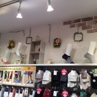 販売スタッフ募集！『 靴下専門店コポ 吉祥寺店 』。アパレルで平...