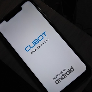 SIMフリースマホ　CUBOT P20 新品です。