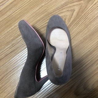 商談中 Vanity beauty 24cm グレージュパンプス