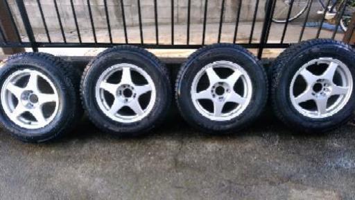 スタッドレスタイヤ\u0026アルミホイルセット　DUNLOP215/70R16