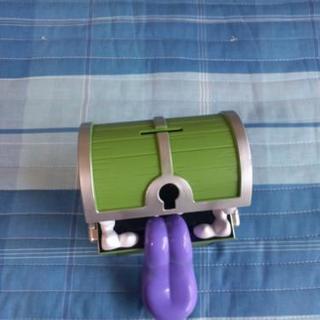 貯金箱の画像