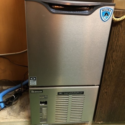 ダイワ冷気業務用製氷機