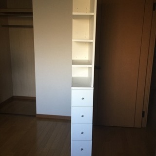 隙間収納棚