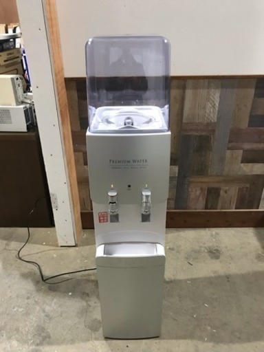 ウォーターサーバー HC14D1L-WD-WB”4” 中古 通電確認済