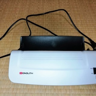 A4サイズ対応 ラミネーターとフィルム50枚　2016年購入