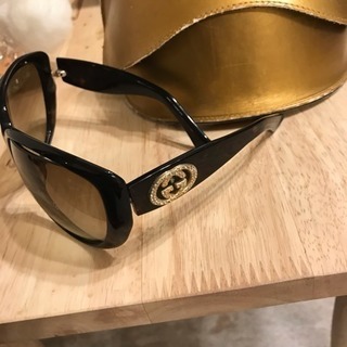 GUCCIサングラス 使用感ややあり
