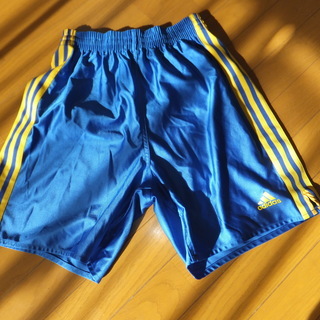 サッカー用パンツ　Lサイズ